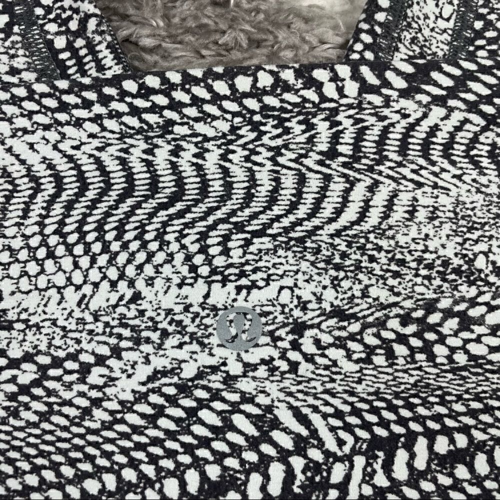 Lululemon Align Crop   - Picture 6 of 7